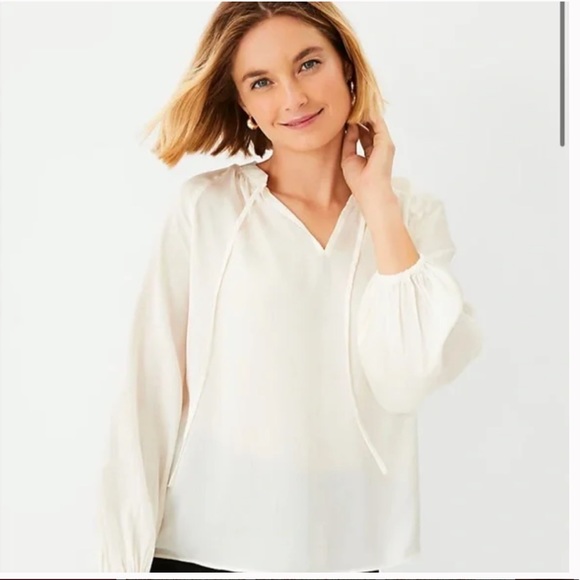 New Ann Taylor Tie Neck Tunic Blouse in Winter White Size XL - Picture 2 of 6
